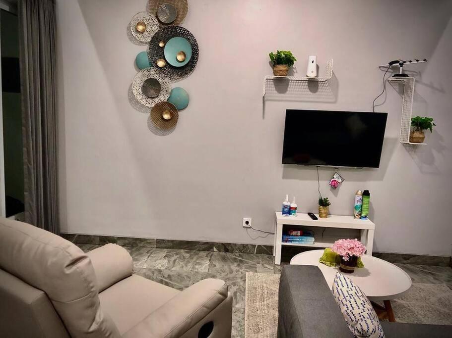 Villa Palm Springs By Reqhome Ciater Hilir Екстериор снимка